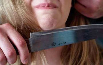 Bakıda daha bir ailə DƏHŞƏTİ: ər arvadının...