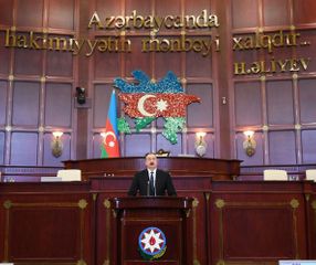 "Deputatlar seçicilərlə daim təmasda olmalıdır" - Prezident