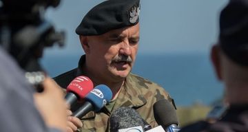 Polşa silahlı qüvvələrinin komandanı koronavirusa yoluxdu