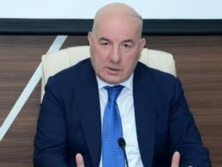 Elman Rüstəmov əhalidən kömək istədi