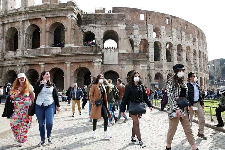 İtaliyada bir gündə 200-ə yaxın insan koronavirusdan ölüb