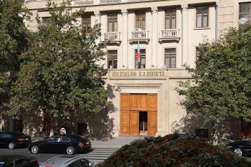 Operativ Qərargah koronavirusla bağlı vəziyyət və vətəndaşların təxliyəsini müzakirə edib