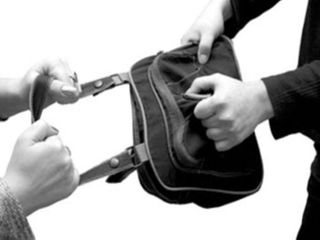 Qadına qarşı soyğunçuluq edən keçmiş məhkum tutuldu