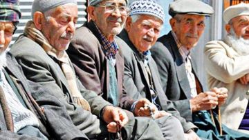  Rusiyada yaşlı insanların küçəyə çıxması qadağan edildi