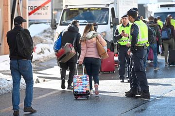 Dünya ölkələrində KORONAVİRUS QADAĞASI