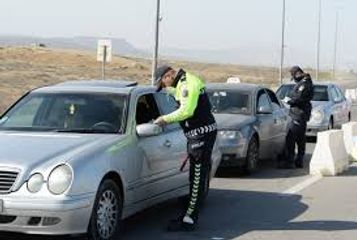 Postda nəzarət üçün saxlanılan maşının oğurluq olduğu bilindi