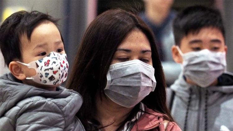 Üz maskası: Koronavirus dövrünün yeni aksesuarı