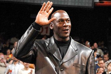 2 saat üçün 100 milyon dollardan imtina etdi