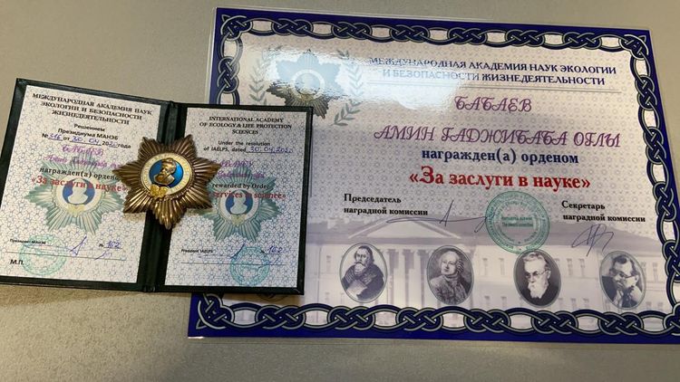 Alimimiz beynəlxalq ordenlə təltif edilib - FOTO