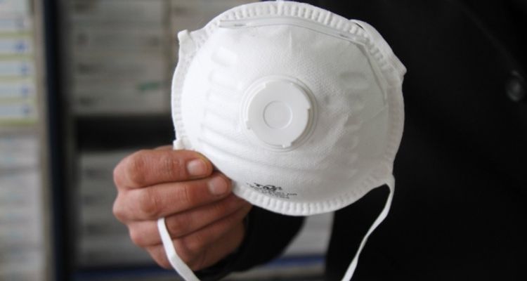 Çin Almaniyaya 21 milyondan çox saxta maska satıb