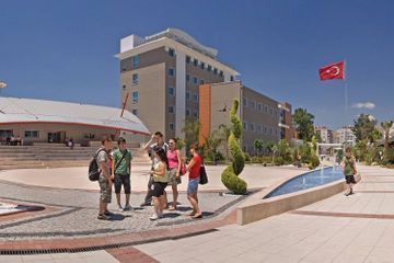 Türkiyədə universitetlər bu tarixdə açılacaq