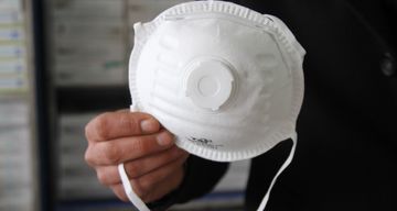 Çin Almaniyaya 21 milyondan çox saxta maska satıb