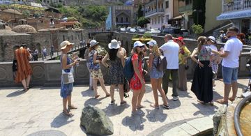 Gürcüstan xarici turistləri qəbul edəcək: tarix açıqlandı