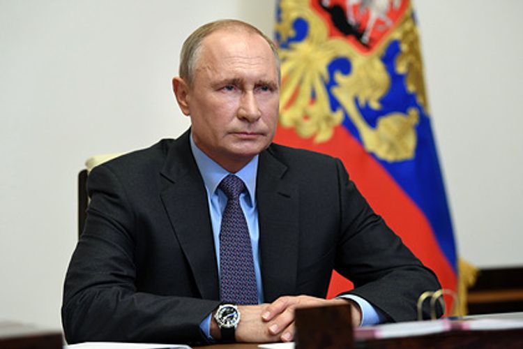 Putin “KQB”dəki ilk işindən DANIŞDI