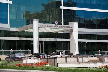 Tanınmış blogger 190 manat aldığına görə qınandı - RƏSMİ