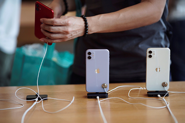 1 milyard “iPhone” TƏHLÜKƏ ALTINDA