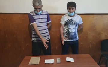 İrandan aldıqları heroini Azərbaycanda satmaq istədilər