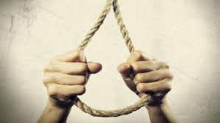 İki uşaq atası özünü öldürdü