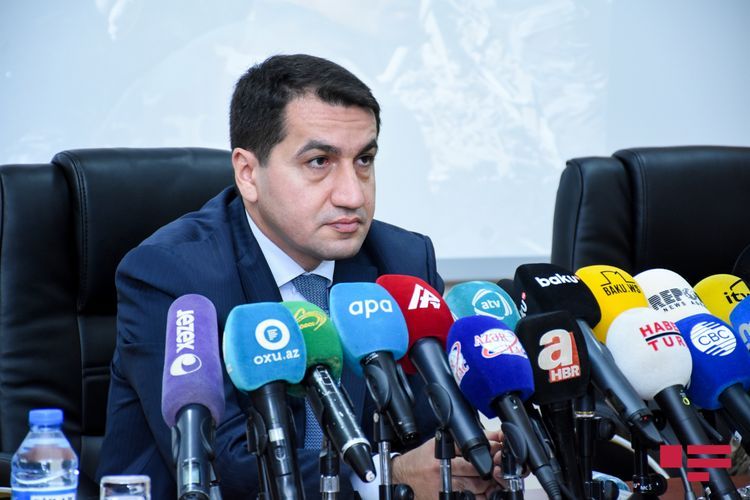 Hikmət Hacıyev adına saxta profillər yaradıldığını bildirib