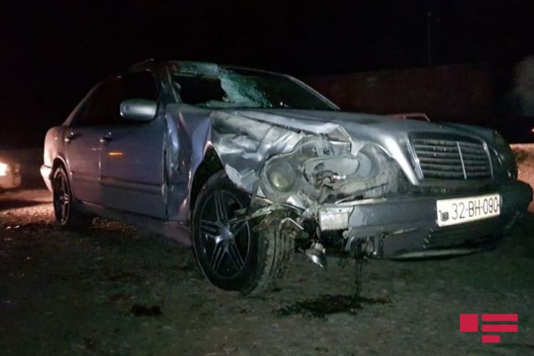 “Mercedes” piyadanı maşın vuraraq öldürdü - FOTO