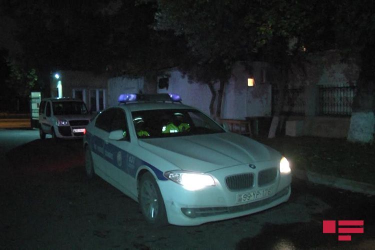 Yol polisi körpənin həyatını xilas etdi - VİDEO