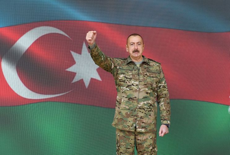 Müzəffər Ali Baş Komandan: "Yenilməz ordu Azərbaycan Ordusudur! Bunu döyüş meydanında göstərir"