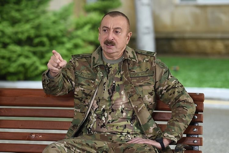 Ali Baş Komandan: "Düşmənin qənimət götürülmüş hərbi texnikası Bakıda nümayiş etdiriləcək”