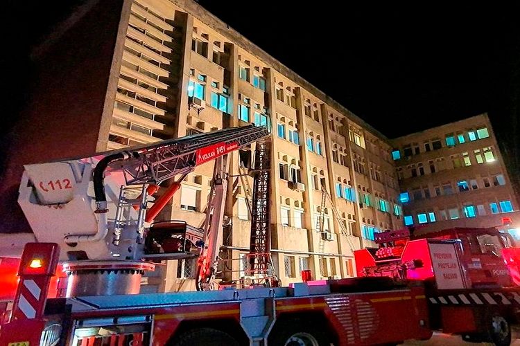 Rumıniyada xəstəxanada baş vermiş yanğın zamanı 10 nəfər öldü