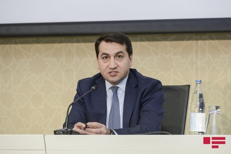 Hikmət Hacıyev: “Ermənistanın Kəlbəcəri boşaltması üçün verilən vaxt noyabrın 25-dək uzadılıb”