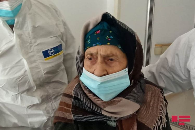 Azərbaycanda 110 yaşlı qadın koronavirusdan sağaldı