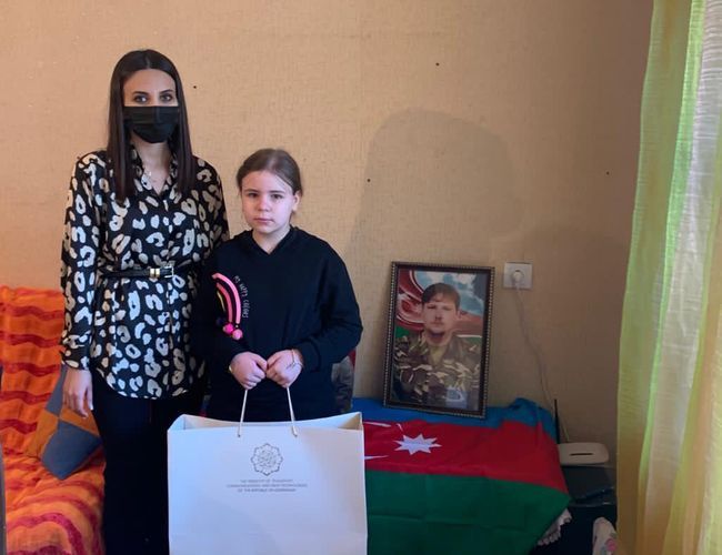 Şəhid Denis Proninin ailəsi ziyarət olunub - FOTO