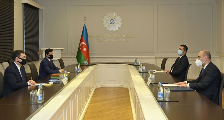 Təhsil naziri Beynəlxalq Türk Akademiyasının prezidenti ilə görüşüb - FOTO