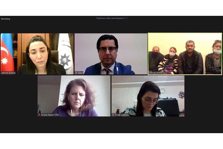 Ombudsman və ailələri BQXK-ə videogörüntüləri yayılan azərbaycanlı əsirlərdən danışdı 