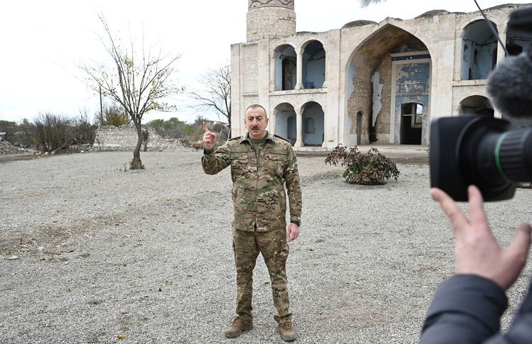 “Koçaryan, Sarkisyan, siz diz çökdünüz bizim qabağımızda” - Azərbaycan Prezidenti