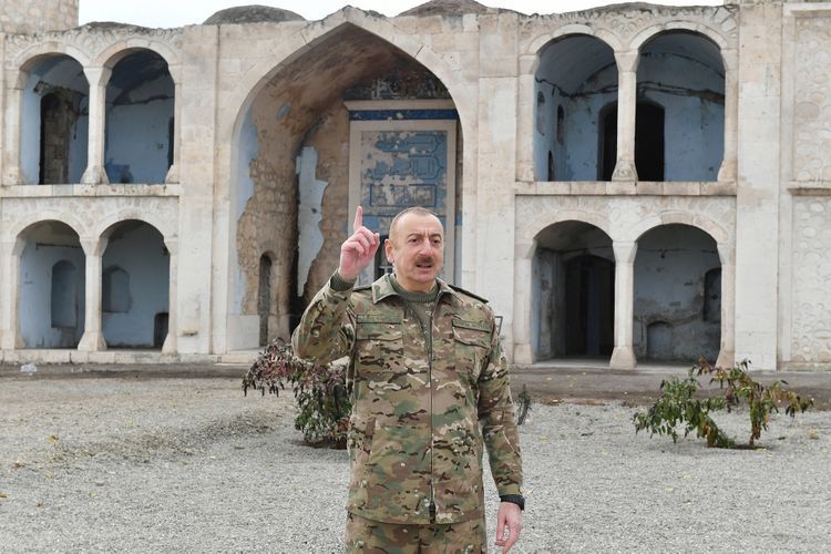 "Dağılmış Ağdam şəhəri erməni vəhşiliyinin şahididir" - Prezident