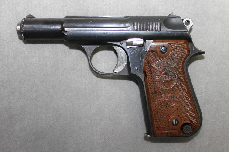 Şəhər sakininin evindən tapança tapıldı