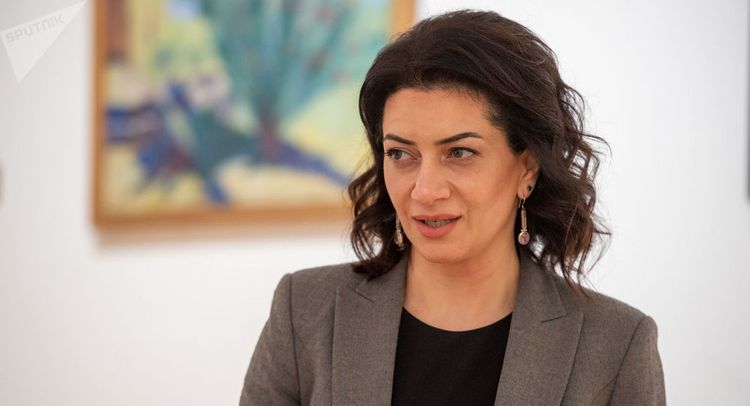 "Zinət əşyalarımı qaytarın" - Anna Akopyanla bağlı qalmaqallı İDDİA