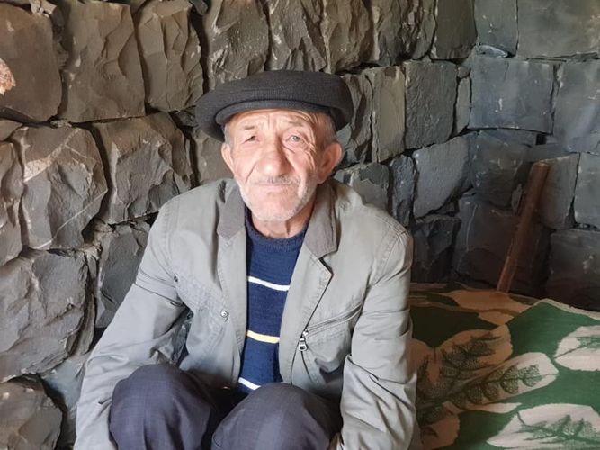 Təqaüdünü orduya köçürən Hikmət baba: "Pulu onun üçün ödədim ki ..."