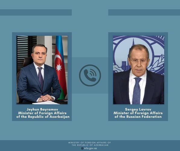 Ceyhun Bayramov və Lavrov telefonla danışdı