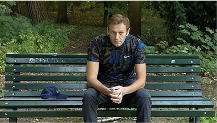 ABŞ telekanalında Navalnının çox sayda mühafizəçilərilə birgə görüntüləri yayımlanıb