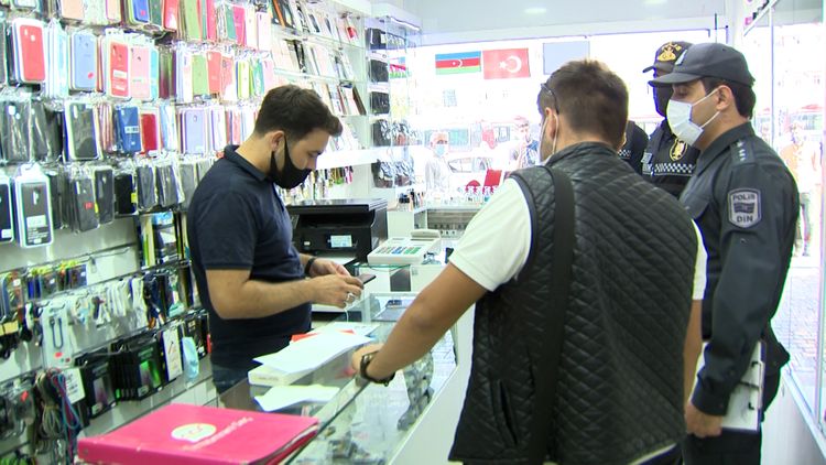 Bakıda maska taxmayanlara qarşı növbəti reyd -  - FOTOLENT