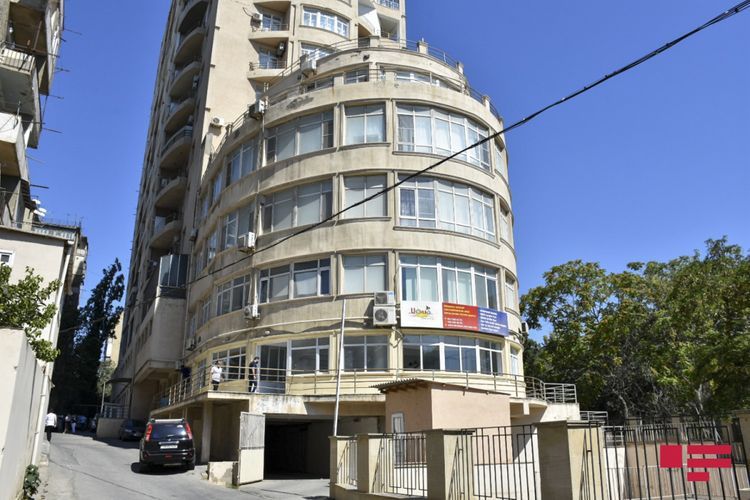 Ramiz Mehdiyevin Qurban Məmmədova verdiyi qeyri-qanuni tikili söküldü - FOTO