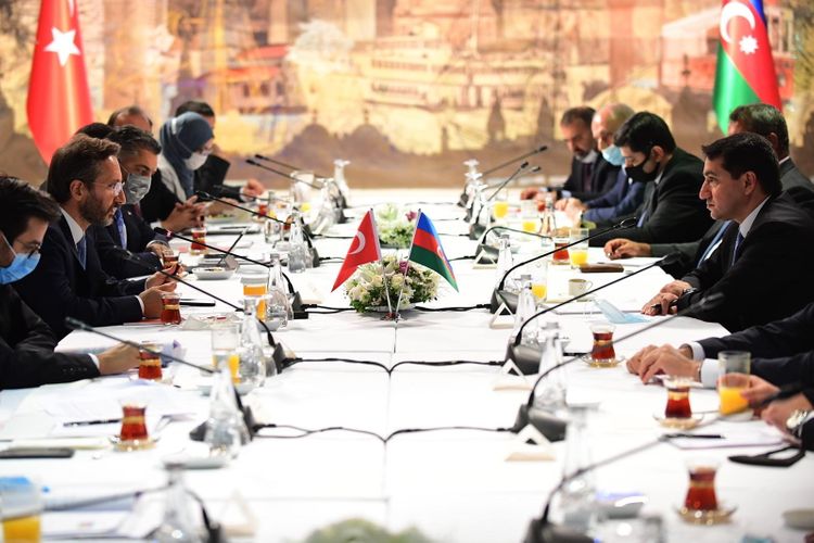 Dövlət media orqanlarının rəhbərləri İstanbulda səfərdədir - FOTO