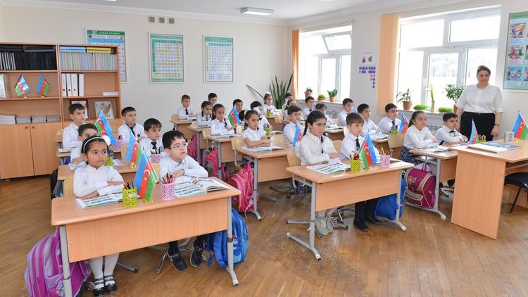 DİQQƏT: Koronavirusla bağlı məktəblərdəki qaydalar 