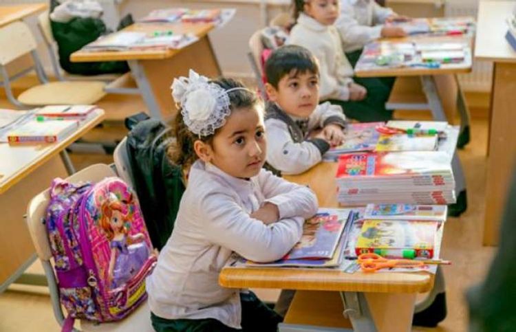 Dərslərin vaxtı ilə bağlı məlumatlara inanmayın - RƏSMİ