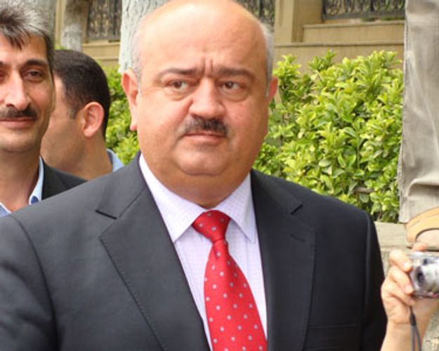 Yaşar Əliyev ordenlə təltif edildi