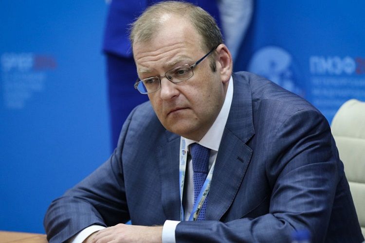 Rusiyada nazir müavini dələduzluğa görə həbs olundu