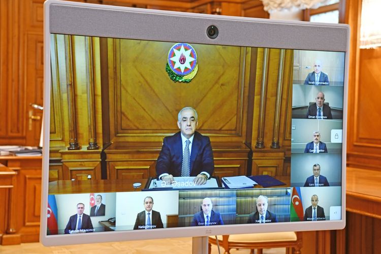 İqtisadi Şuranını ilk iclası keçirildi