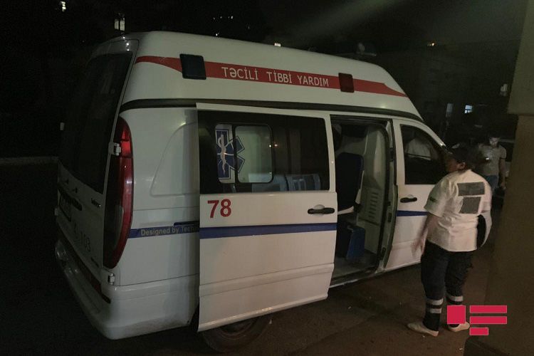 Salyanda baş vermiş avtoqəzada sürücü xəsarət aldı