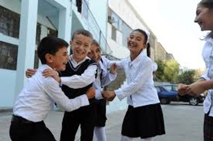 Məktəblərdə tənəffüs qaydaları: Şagirdlərə nə qadağandır?